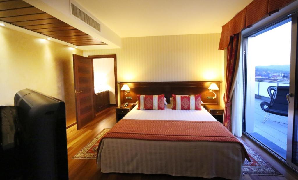 Hotel Calissano Альба Номер фото